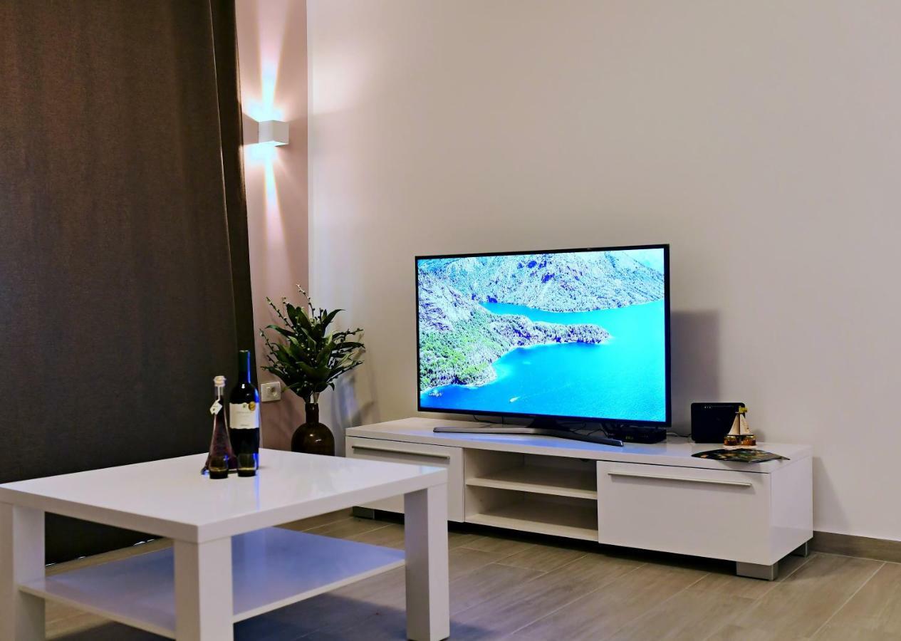 Apartment Luce Njivice Bagian luar foto