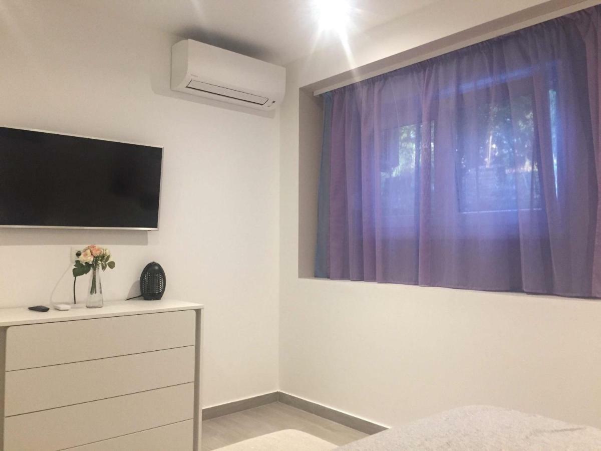 Apartment Luce Njivice Bagian luar foto